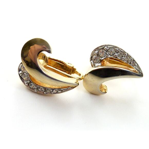 Vintage Faux Diamond Folded Leaf Earrings Gold Tone Clip On Earrings Retro - Picture 1 of 3